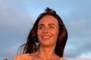 Саша Зверева подтвердила четвертую беременность