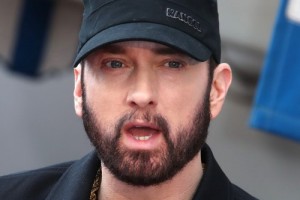 Эминем пообщался с годзиллами и Майком Тайсоном в супермаркете