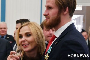 Юрий Аксюта, Аида Гарифуллина и Пелагея получили награды и звания