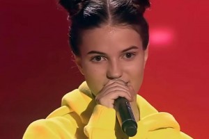 Участница «Голоса.Дети» Арина Орлова своим талантом заставила Басту четыре раза нажать на красную кнопку