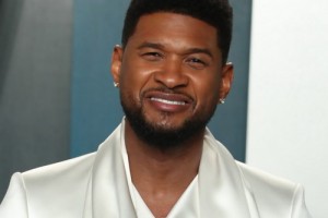 Ашер и Элла Мэй устроили вечеринку в клипе «Don’t Waste My Time»