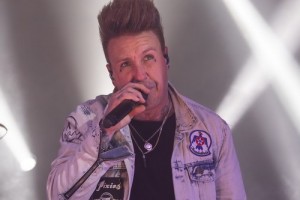 Papa Roach выпустили клип, чтобы поддержать фанатов