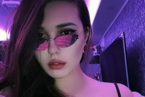 Бэк-вокалистка GSPD занялась «Пропагандой»