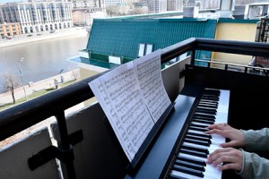 Музыканты из 15 стран сыграют Седьмую симфонию Шостаковича из своих квартир