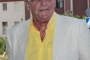 80-летний Виторган опубликовал новое видео с участием дочек.