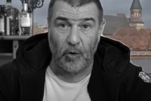 Ромарио и Евгений Гришковец спели о преимуществах алкоголя над путешествиями