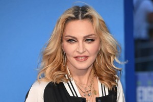 Мадонна снимет фильм о себе и выступит одним из авторов сценария