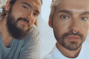 Солист Tokio Hotel отпраздновал юбилей «Monsoon» в платье жены своего брата