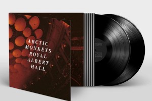 Arctic Monkeys выпустят концертный альбом ради благотворительности