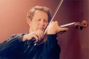 30 октября – день рождения израильского скрипача, альтиста, дирижера и педагога Шломо Минца