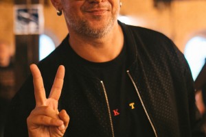 Украинский продюсер, автор и исполнитель песен Алексей Потапенко получил звание Заслуженного артиста Украины.