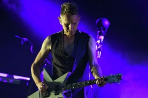 Музыкант из Depeche Mode выпустил песню и анонсировал сольный альбом