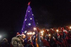 Массовых и традиционных гуляний в Астрахани  в этом году не будет ни в новогоднюю ночь, ни во время Рождественских каникул. 