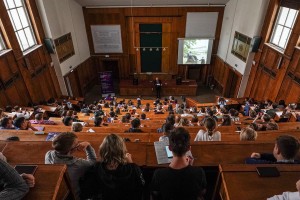 Стоимость образования в высших учебных заведениях пересчитают. 