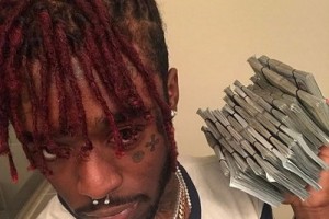 Лили Узи Верт купил огромную планету