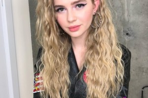 Анастасия Уколова о съемках в «Деффчонках»: «Галя Боб вела себя отвратительно и высокомерно»