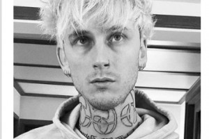 Machine Gun Kelly и Трэвис Баркер сделали татуировки в честь нового альбома