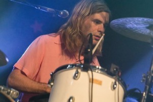 Ударник группы Franz Ferdinand передал свои палочки барабанщице