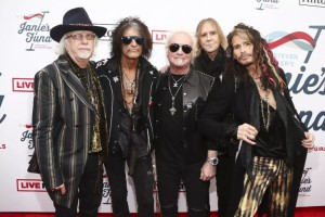 ИСТОРИЯ AEROSMITH. НАЗВАНИЕ ЕСТЬ, А ГРУППЫ НЕТ…