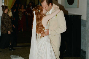 Она нашла своё второе платье у Даниэль Франкель 