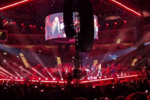 MARKO HIETALA исполнил NIGHTWISH с оркестром