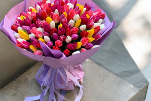 8 Марта: как подарить цветы без суеты и опозданий