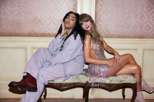 Режиссёром и сценаристом клипа выступила Свифт