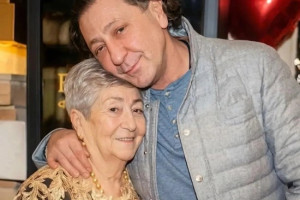 От 90-летней мамы Лепса до красавицы Ирины Алферовой: кто подарил жизнь российским артистам