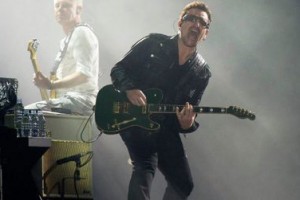 Вооруженный поклонник U2 сорвал концерт группы в Швеции