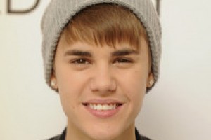 Джастин Бибер получил по лицу от модели Playboy