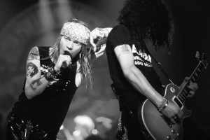 Guns N'Roses начали продажу мерча с обложкой Appetite For Destruction