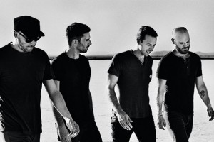 Coldplay выпустил песню совместно с Гвинет Пэлтроу