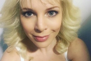 Наталья Подольская стала ослепительной блондинкой