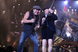 Лонгплей AC/DC Rock Or Bust возглавил топ Billboard 200