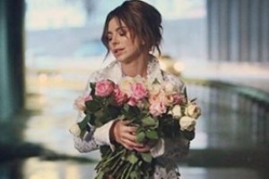 Украинская певица Ани Лорак опубликовала фрагмент нового клипа на песню «Удержи мое сердце».