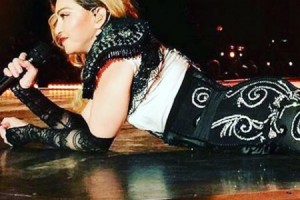 Мадонна опровергла подозрения в пьянстве на сцене