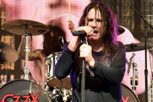 Black Sabbath перенесли два концерта из-за состояния здоровья Оззи Осборна 