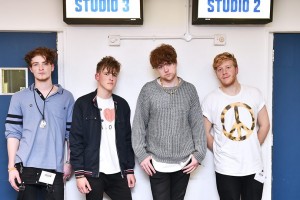 Участники Viola Beach погибли в автокатастрофе