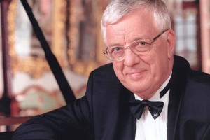 Раймонд Паулс хочет сменить имя