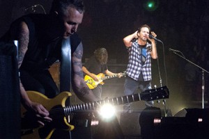 Pearl Jam предложили фанатам затыкать уши на своих концертах