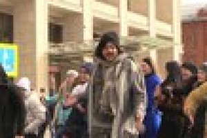 Поклонники Филиппа Киркорова устроили флешмоб на Манежной площади