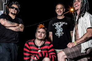 NOFX выступят в Москве, если их выпустят из самолёта