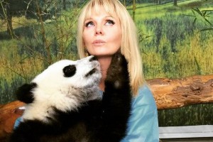 Валерия привезет панду в Московский зоопарк