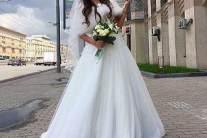 Экс-невеста Прохора Шаляпина ждала его у ЗАГСа в свадебном платье