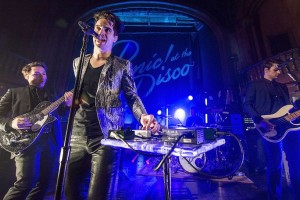 Panic! At The Disco предлагают поклонникам снять клип на песню Victorious