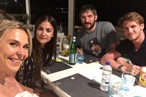 Пелагея и Иван Телегин отдыхают с друзьями на острове Крит