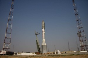 Состоялся вывоз ракеты космического назначения «Протон-М» с КА «Сириус-5» на стартовый комплекс 