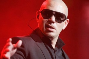 Pitbull получил звезду на голливудской «Аллее славы»