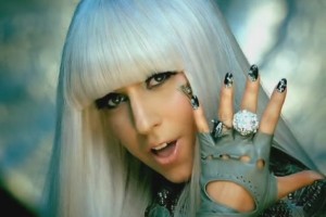 Леди Гага выпустила клип «Perfect Illusion»