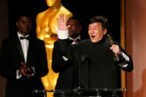Джеки Чану вручили "Оскар" за вклад в кинематограф  